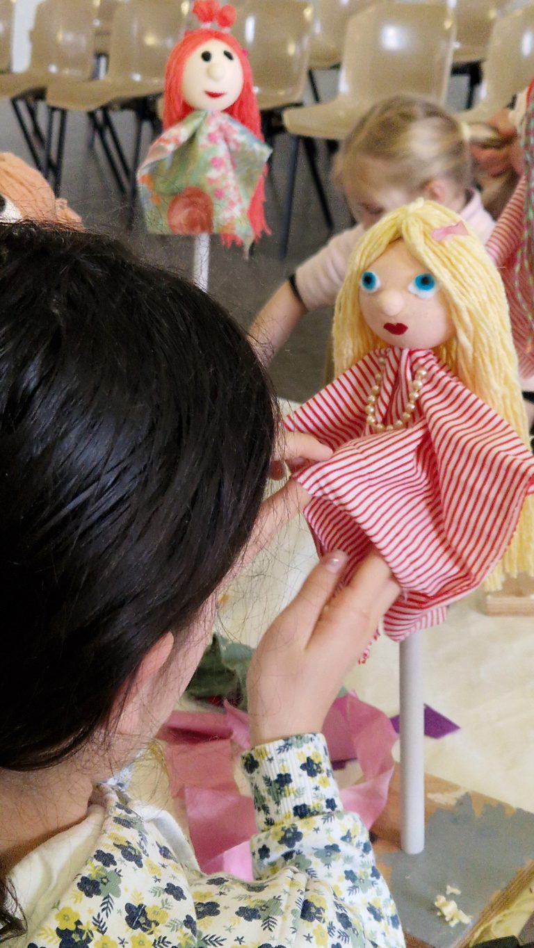 Fabrication de marionnettes